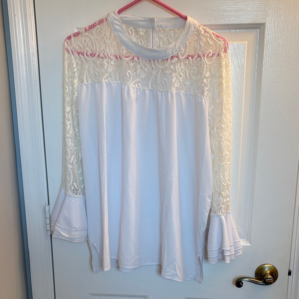 Elegant White Lace Women's Top